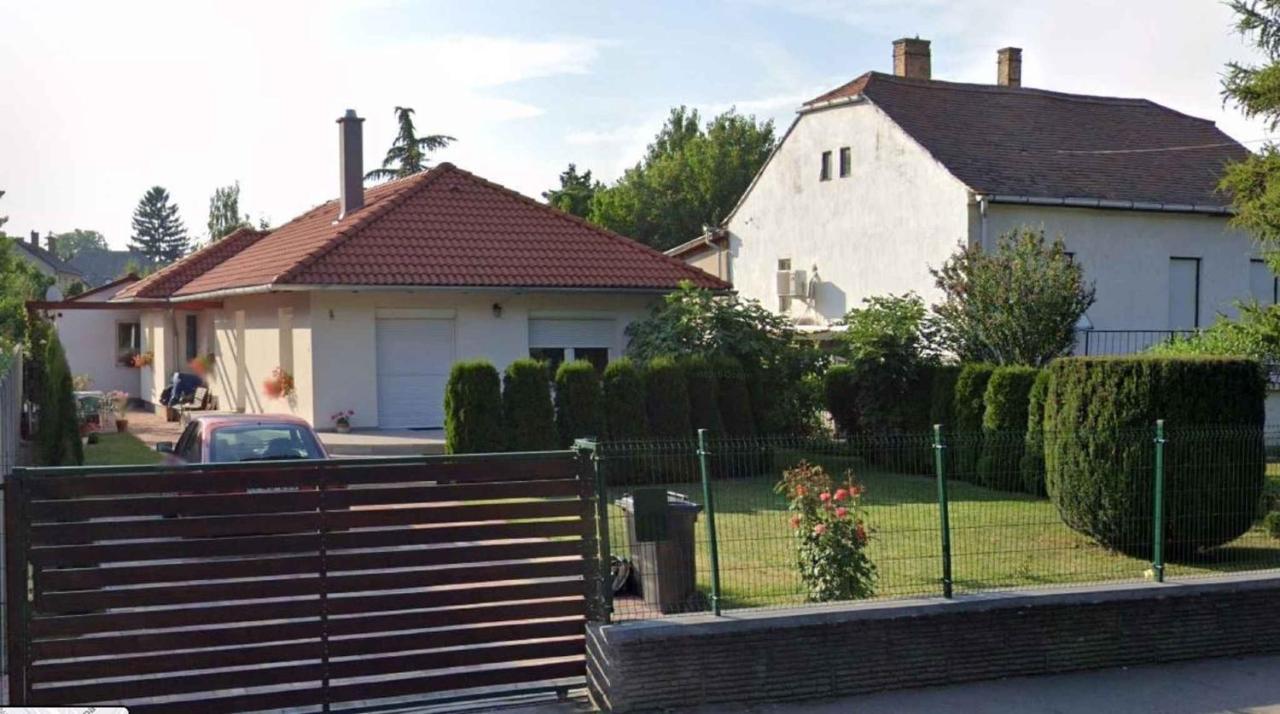 Holiday Home In Keszthely/Balaton 39648 Exteriör bild
